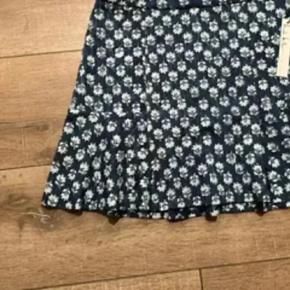 NEW Nicole Miller blue Floral Stretch Denim Flare Skirt Women’s Sz Large NWT - Picture 11 of 12